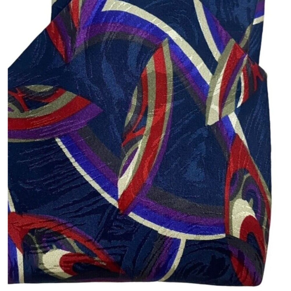 #7059 Via Veneto Hand Tailored Silk Mens Vintge 4 inch wide Necktie